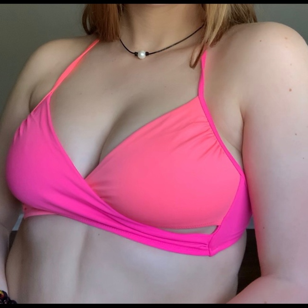 VS Pink Bathing Suit Top